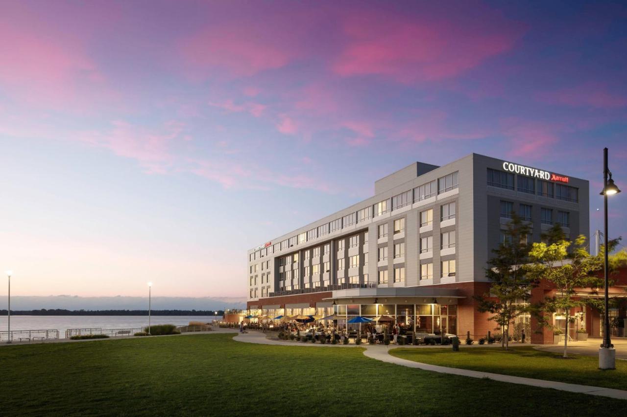 Courtyard By Marriott Erie Bayfront Hotel Bagian luar foto