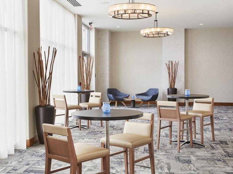 Courtyard By Marriott Erie Bayfront Hotel Bagian luar foto