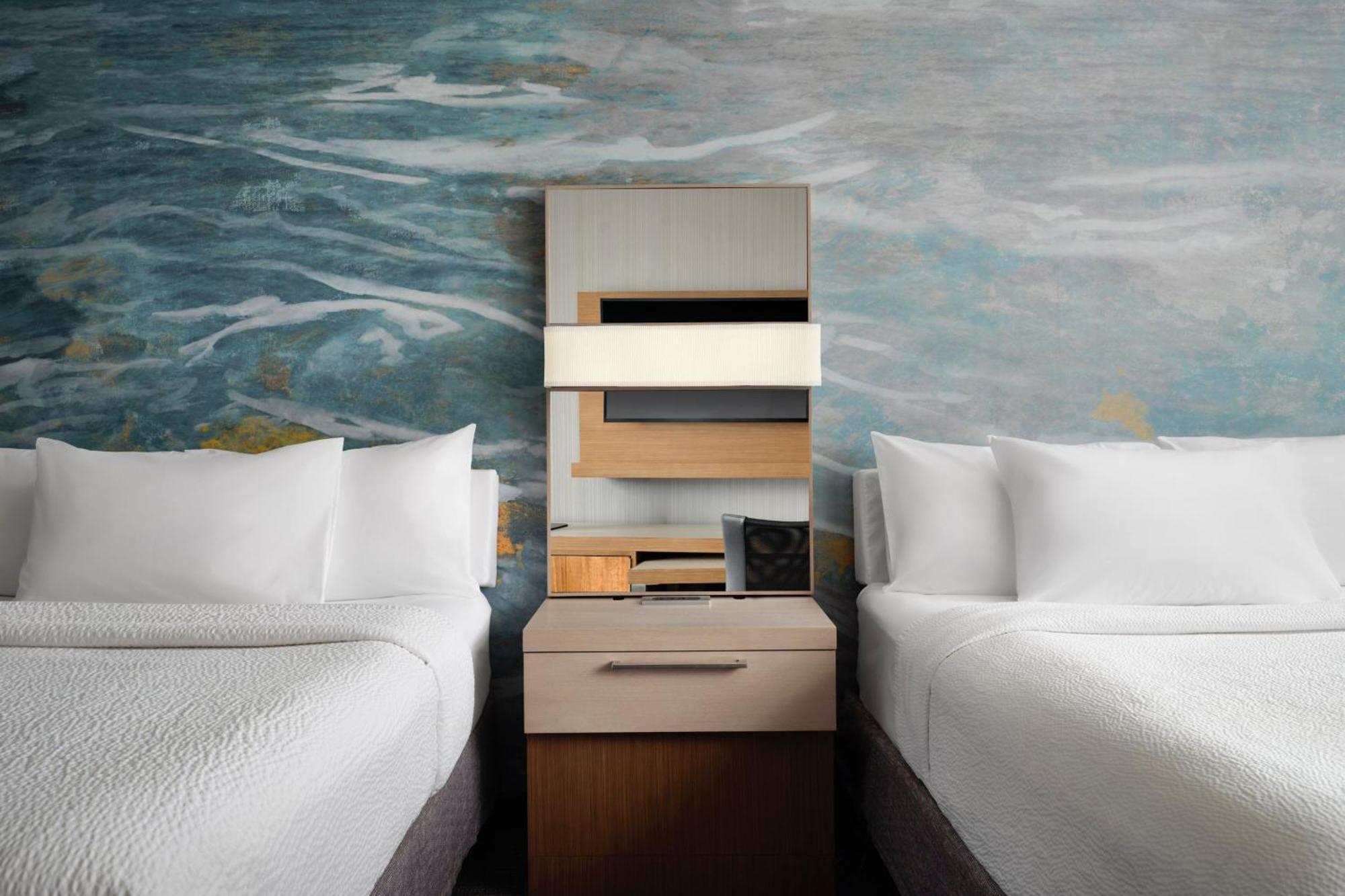 Courtyard By Marriott Erie Bayfront Hotel Bagian luar foto