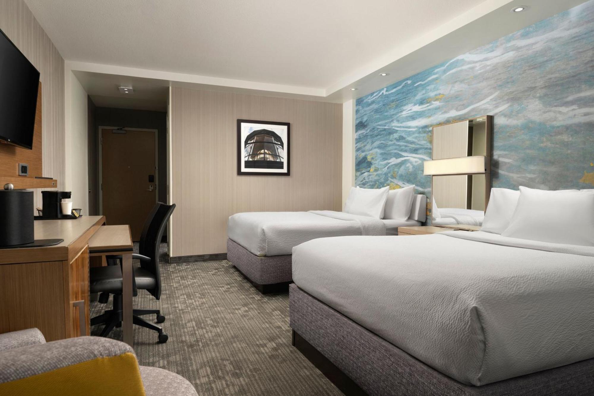 Courtyard By Marriott Erie Bayfront Hotel Bagian luar foto